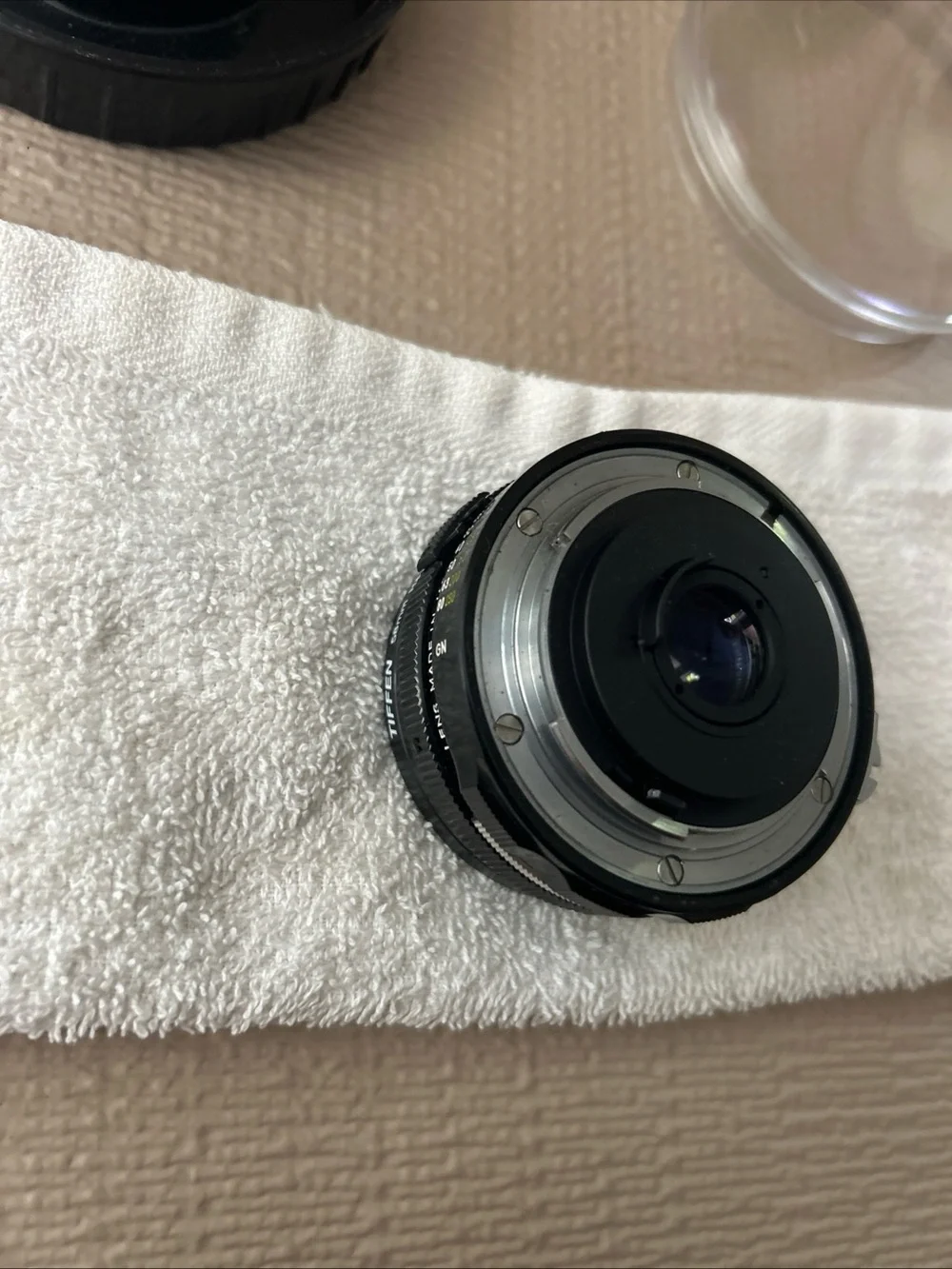 Nikon 28mm Prime Lens in Black with Clear Case